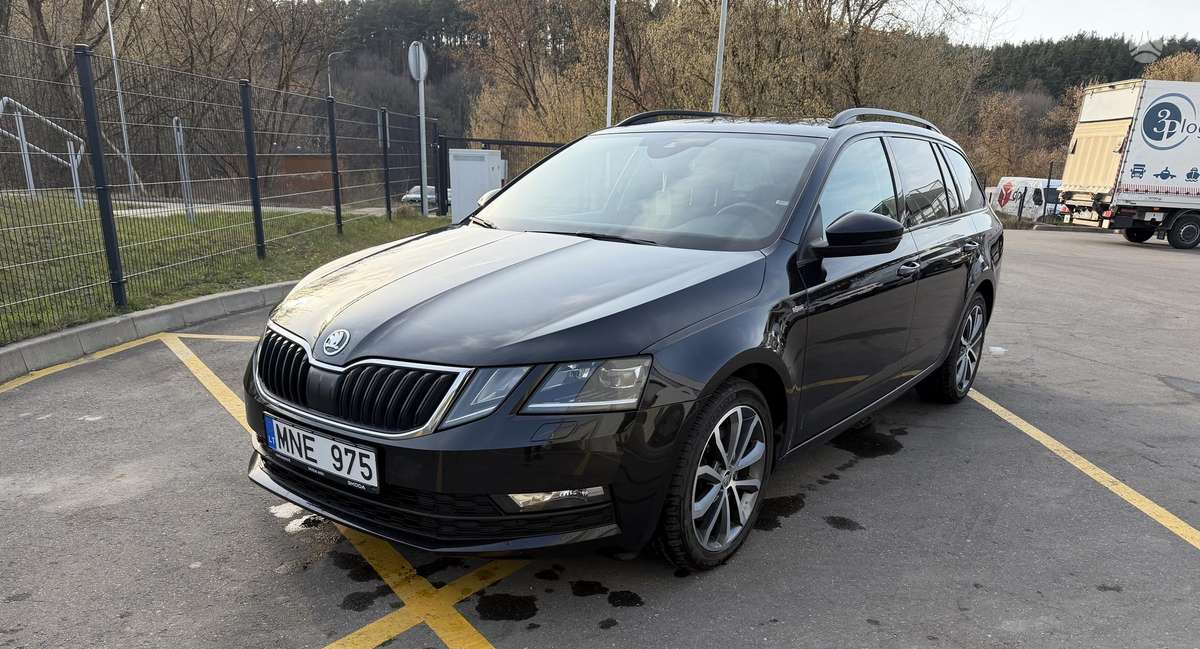 BMW 3 Serija, 2023, 122074 km